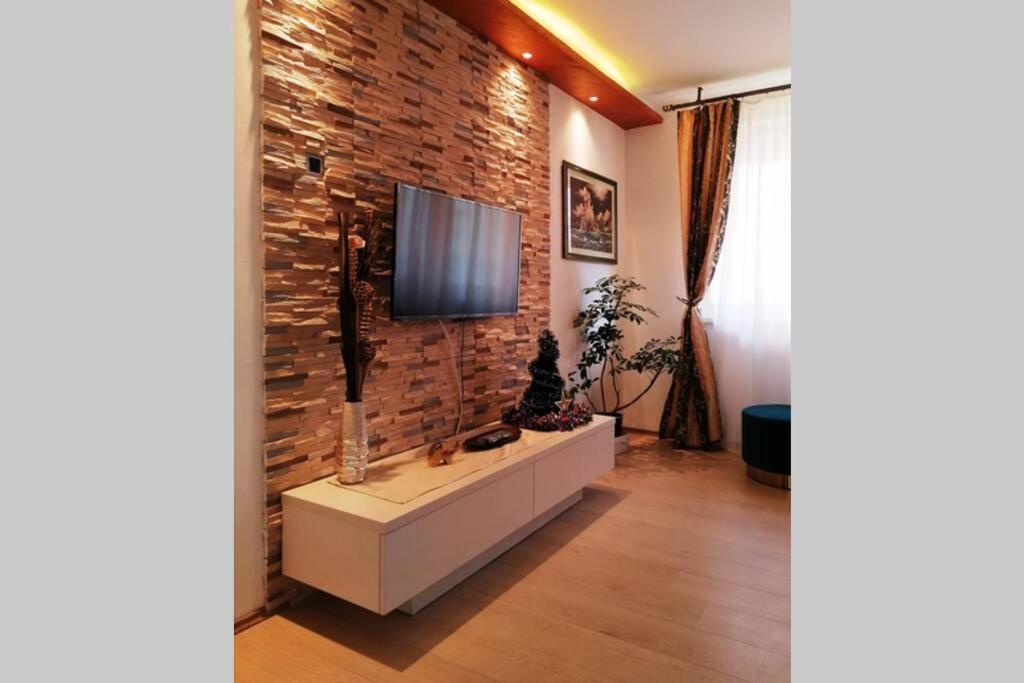 Oasis felix apartment Belgrád Kültér fotó
